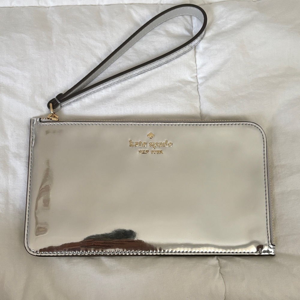 Lucy Mirror Metallic Medium L-Zip Wristlet